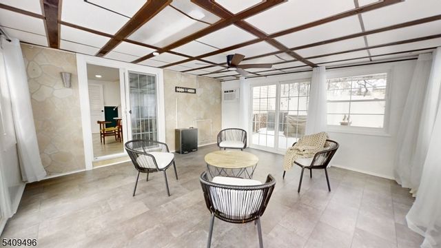 933 Douglas Ter, Union Twp., NJ 07083