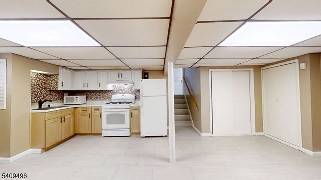 933 Douglas Ter, Union Twp., NJ 07083