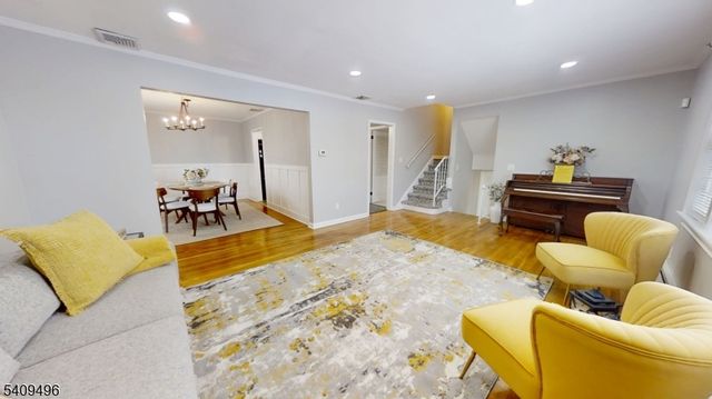 933 Douglas Ter, Union Twp., NJ 07083