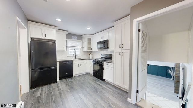 933 Douglas Ter, Union Twp., NJ 07083