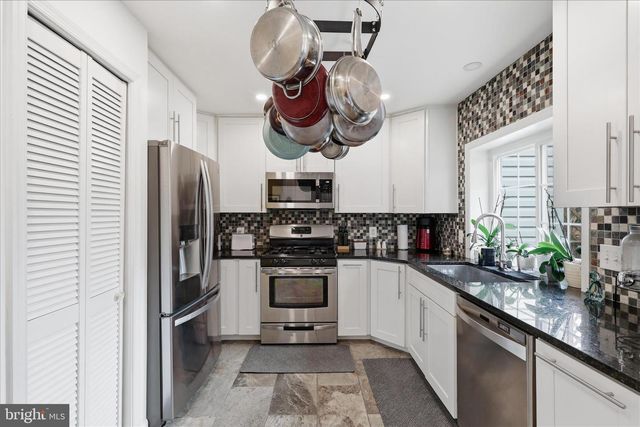 310 STABLE VIEW TER NE, Leesburg, VA 20176