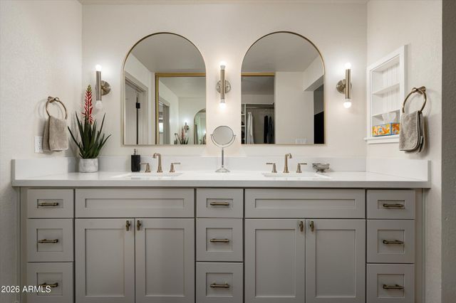 8068 E DEL TRIGO Road, Scottsdale, AZ 85258