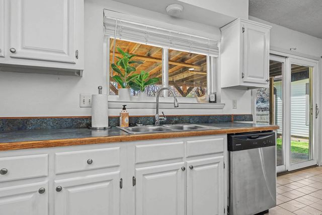 12621 Valleywood Drive, Little Rock, AR 72211