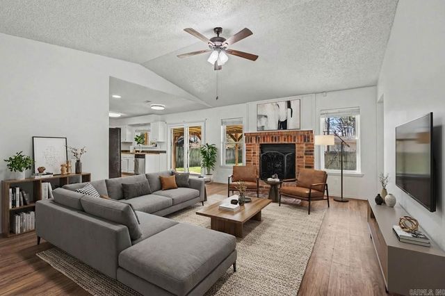 12621 Valleywood Drive, Little Rock, AR 72211