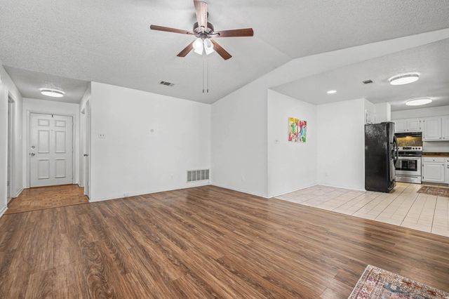 12621 Valleywood Drive, Little Rock, AR 72211