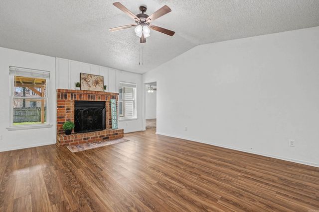 12621 Valleywood Drive, Little Rock, AR 72211