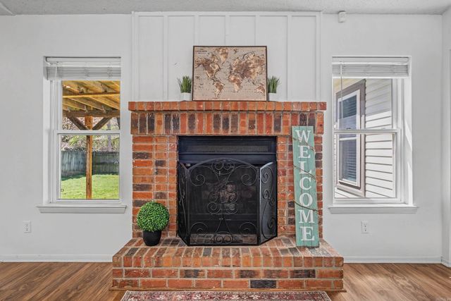 12621 Valleywood Drive, Little Rock, AR 72211