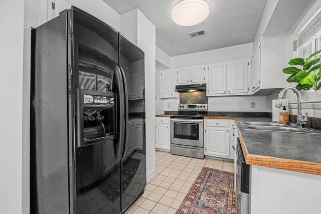 12621 Valleywood Drive, Little Rock, AR 72211