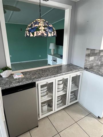 106 ROMA ROAD, Venice, FL 34285