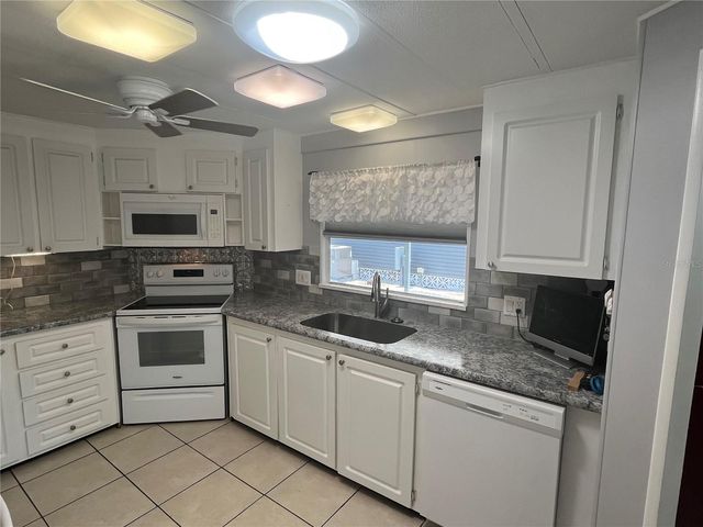 106 ROMA ROAD, Venice, FL 34285
