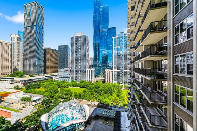 400 E Randolph Street 1812, Chicago, IL 60601