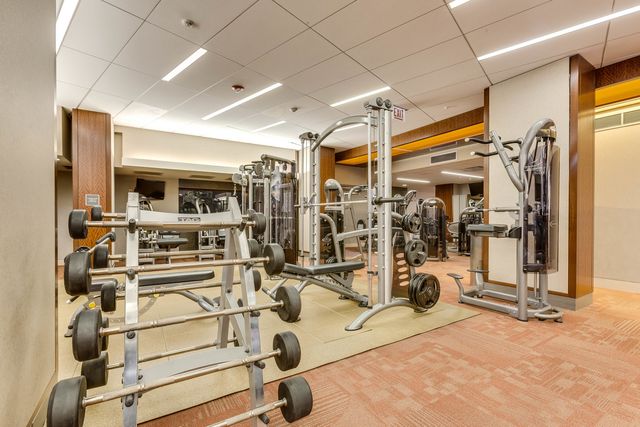 400 E Randolph Street 1812, Chicago, IL 60601
