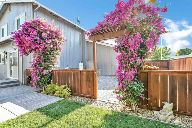 525 Nottingham Dr, Brentwood, CA 94513