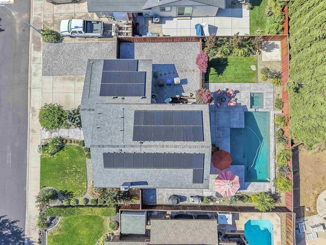 525 Nottingham Dr, Brentwood, CA 94513