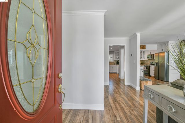 525 Nottingham Dr, Brentwood, CA 94513