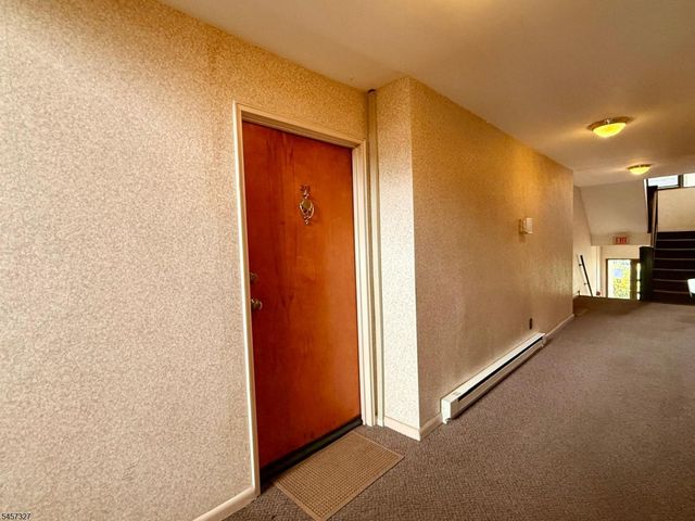 468 Liberty St 201, Little Ferry Boro, NJ 07643