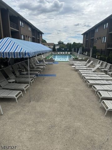 468 Liberty St 201, Little Ferry Boro, NJ 07643