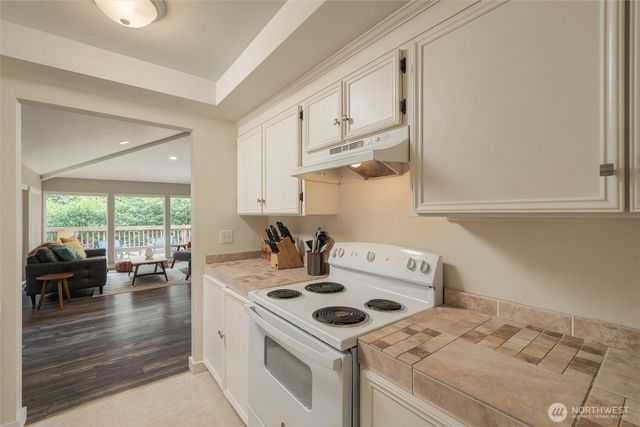 50 Sudden Valley Drive, Bellingham, WA 98229