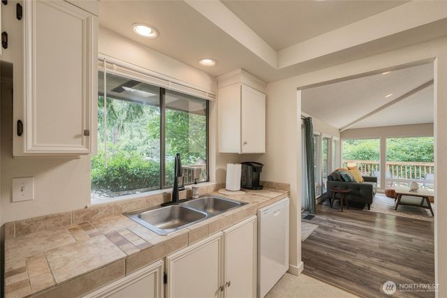 50 Sudden Valley Drive, Bellingham, WA 98229