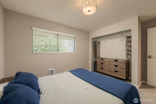 50 Sudden Valley Drive, Bellingham, WA 98229