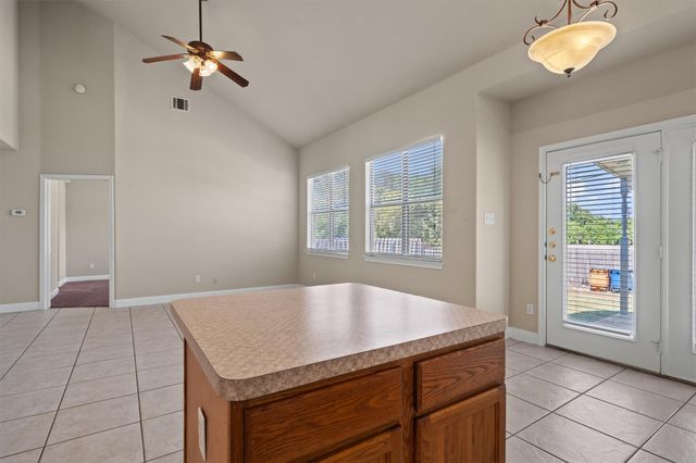 8800 Hazelhurst DR 65, Austin, TX 78729
