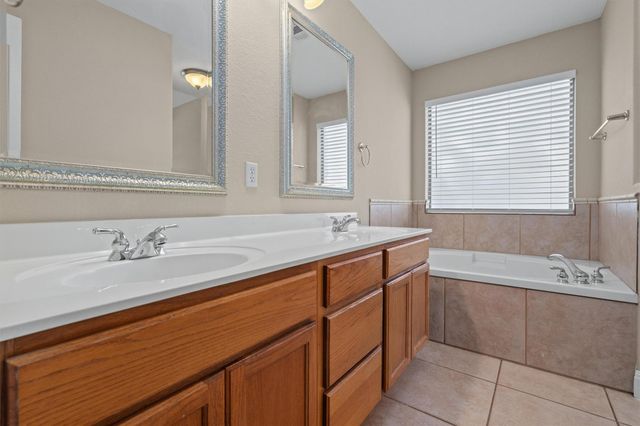 8800 Hazelhurst DR 65, Austin, TX 78729