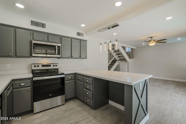 6819 S 40TH Way, Phoenix, AZ 85042