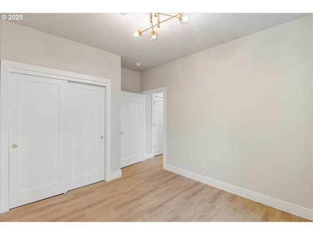 937 EDINBURGH Ct, Kelso, WA 98626