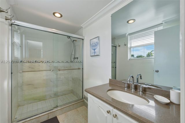 3901 S Ocean Dr 3E, Hollywood, FL 33019