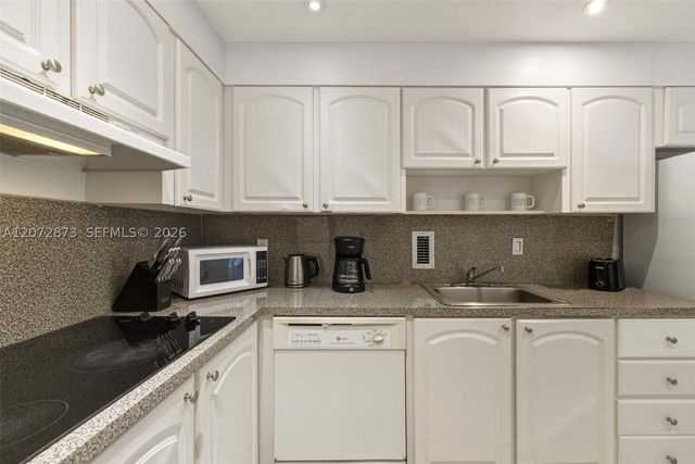 3901 S Ocean Dr 3E, Hollywood, FL 33019