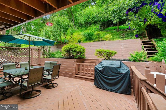 300 WESTBRIAR DR, Media, PA 19063