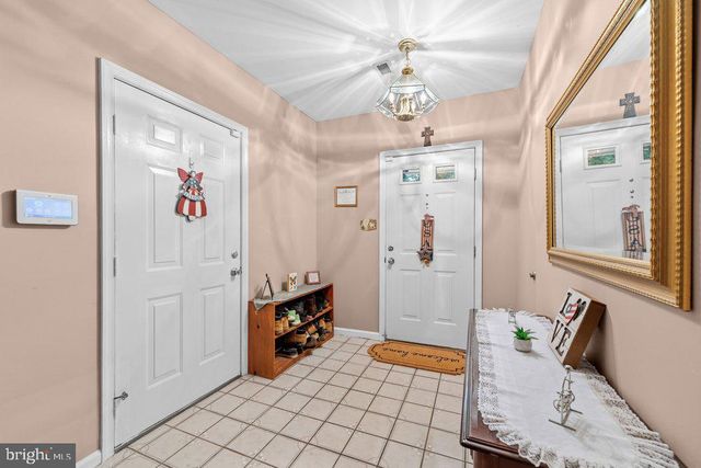 300 WESTBRIAR DR, Media, PA 19063