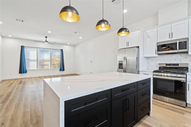 3601 Rebecca Street B, Houston, TX 77021