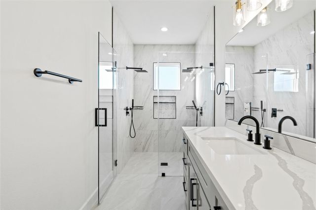 3601 Rebecca Street B, Houston, TX 77021