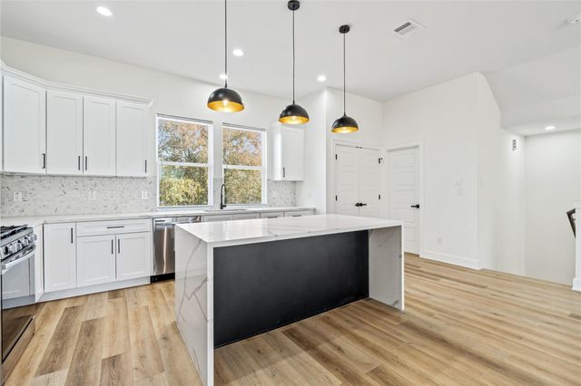 3601 Rebecca Street B, Houston, TX 77021