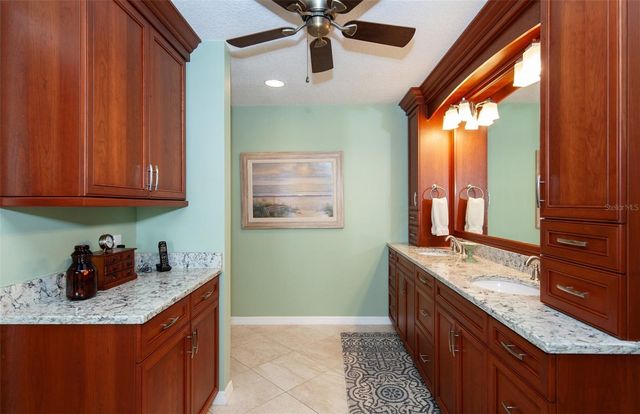 810 CARNOUSTIE DRIVE, Venice, FL 34293