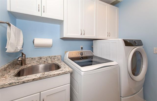 810 CARNOUSTIE DRIVE, Venice, FL 34293