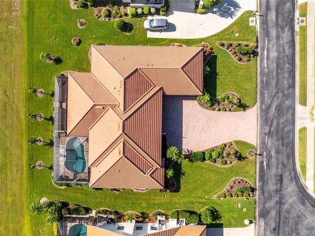 810 CARNOUSTIE DRIVE, Venice, FL 34293