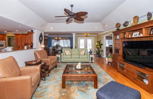 810 CARNOUSTIE DRIVE, Venice, FL 34293