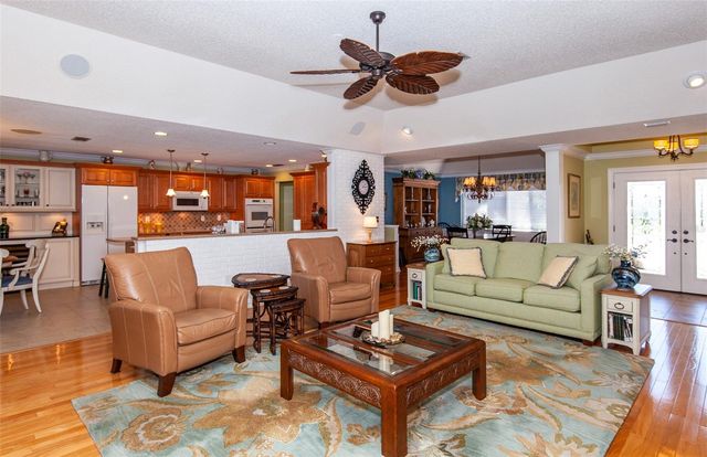 810 CARNOUSTIE DRIVE, Venice, FL 34293