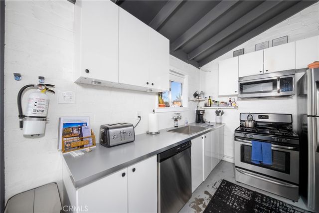 6443 Valley View Street, Joshua Tree, CA 92252