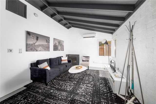 6443 Valley View Street, Joshua Tree, CA 92252