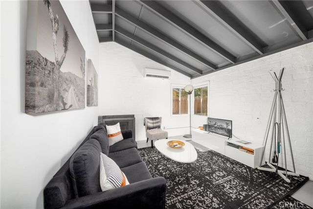 6443 Valley View Street, Joshua Tree, CA 92252