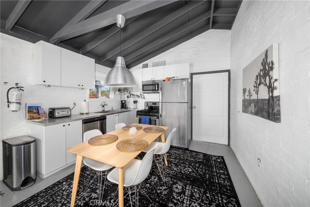 6443 Valley View Street, Joshua Tree, CA 92252