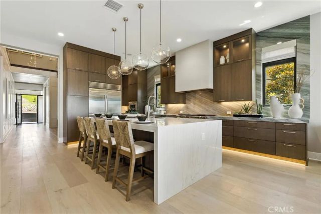 433 Narcissus, Irvine, CA 92602