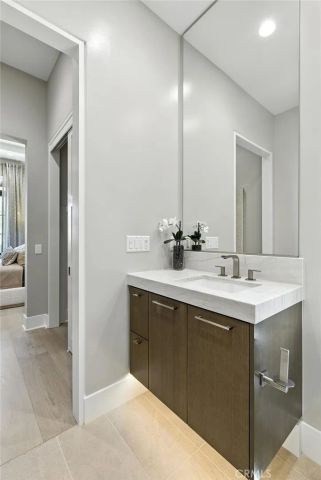 433 Narcissus, Irvine, CA 92602