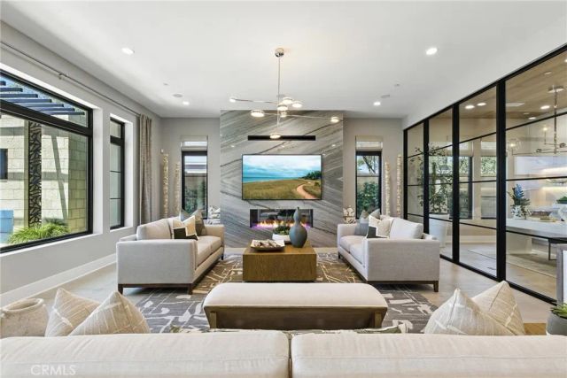 433 Narcissus, Irvine, CA 92602