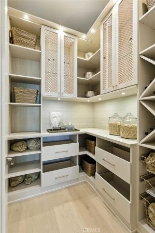 433 Narcissus, Irvine, CA 92602