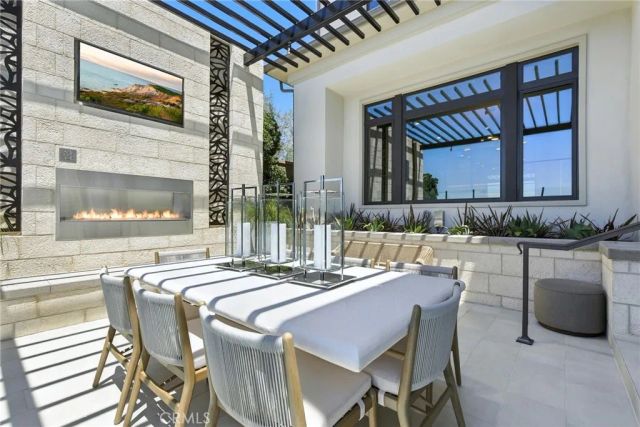 433 Narcissus, Irvine, CA 92602