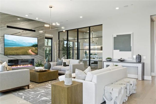 433 Narcissus, Irvine, CA 92602
